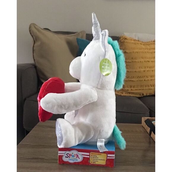 NWT … SPARK CREATE IMAGINE Peek-A-Boo Unicorn - Picture 3 of 5